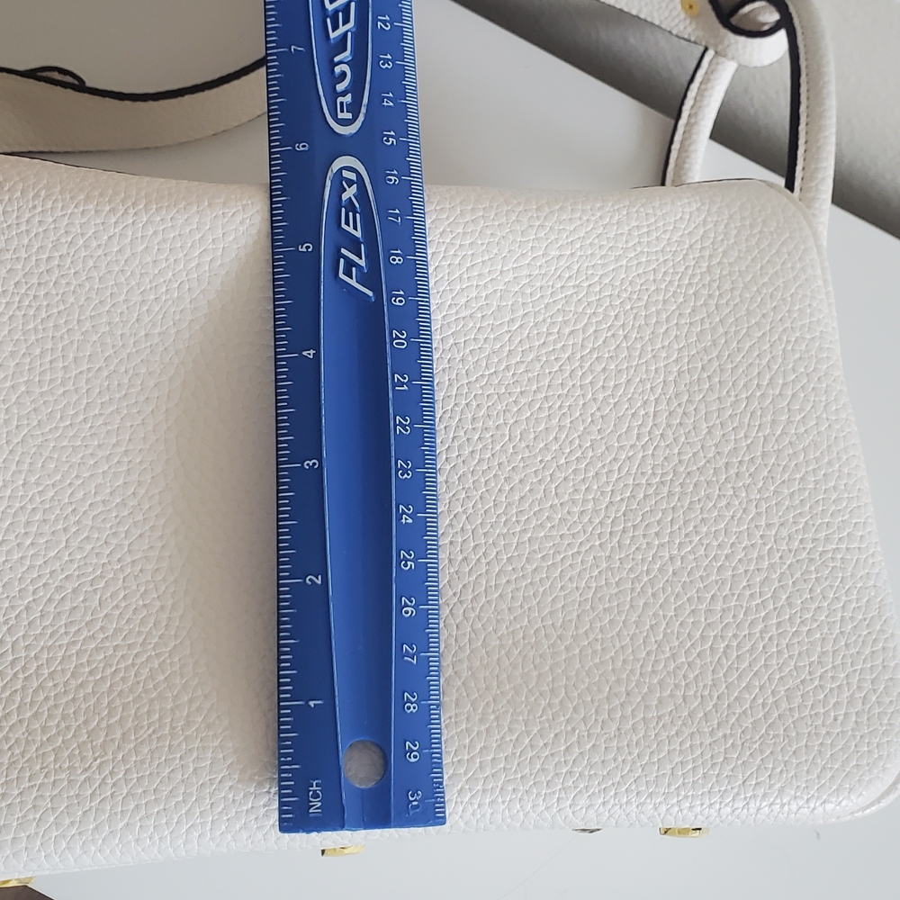Elegant White Faux Leather Crossbody Bag - Picture 8 of 8